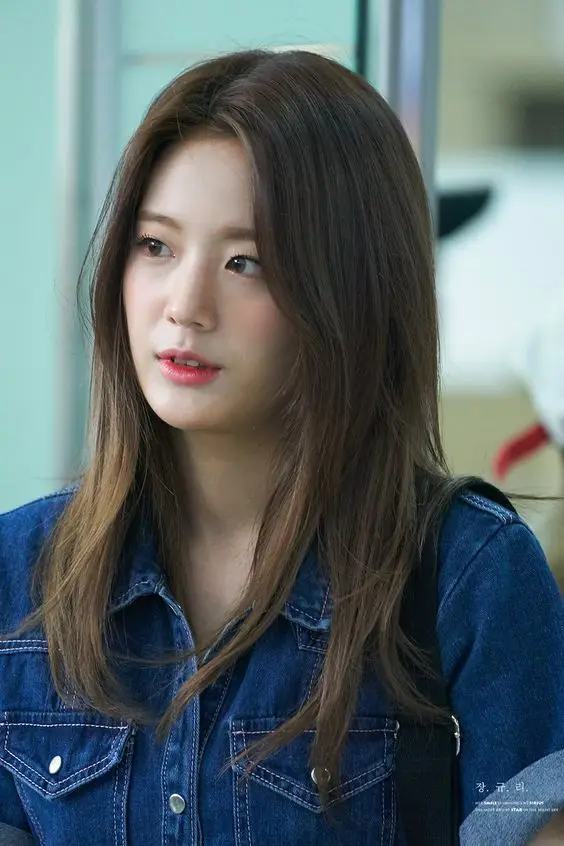 프로미스나인 장규리.jpg