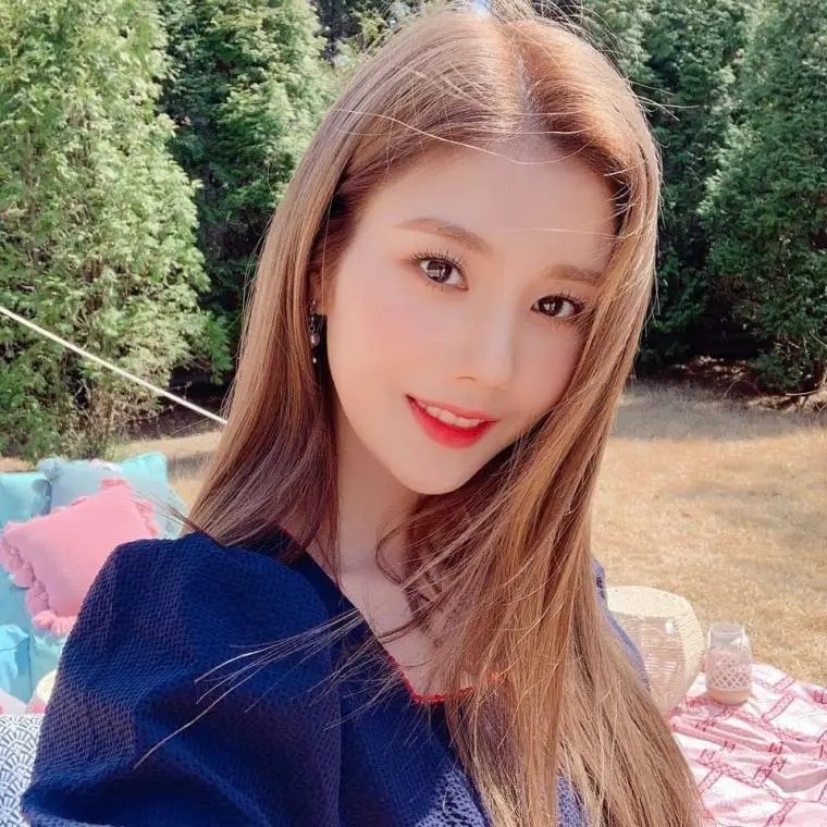 #아이즈원 권은비.jpg (공인별)
