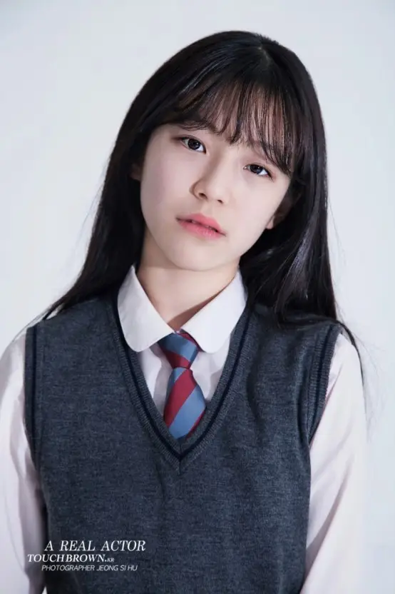 프로미스나인 백지헌 일반인시절.JPG