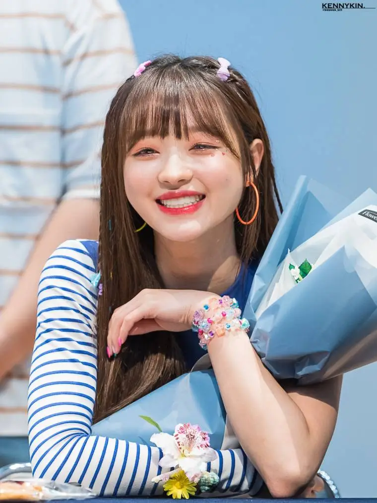 190817 S-PLEX 팬사인회 유아 (오마이걸).jpg