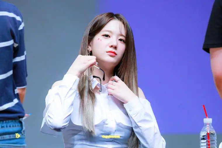 개죽이..프로미스나인 장규리