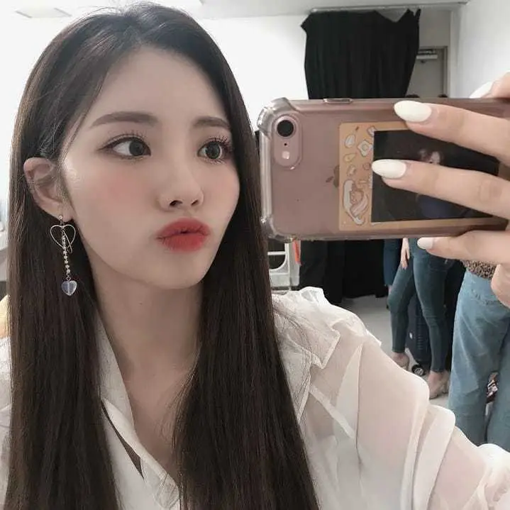 프로미스나인 박지원.insta