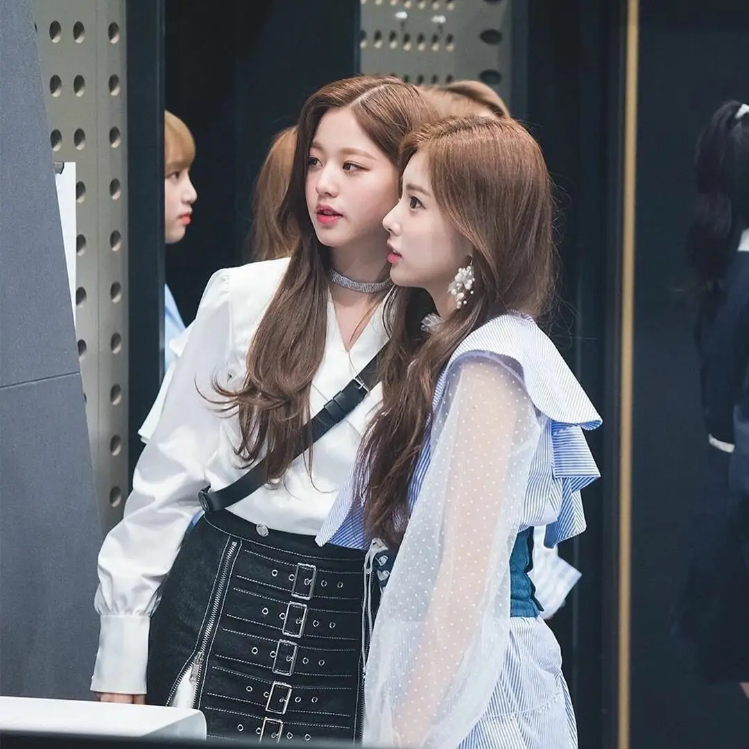 #아이즈원 #장원영 #강혜원.jpg
