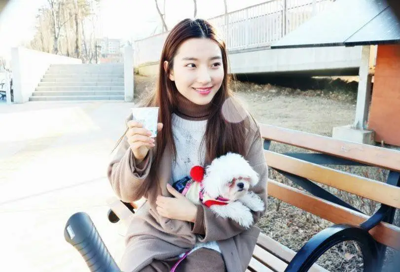 프로미스나인 이새롬 일반인 시절
