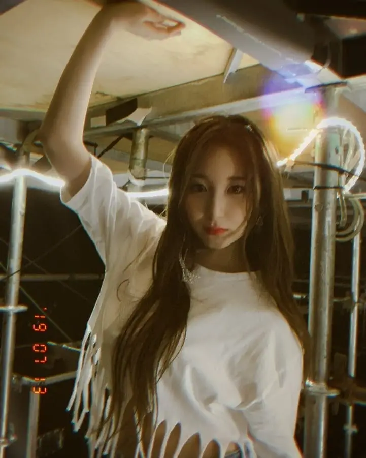 아이즈원 채연.jpg