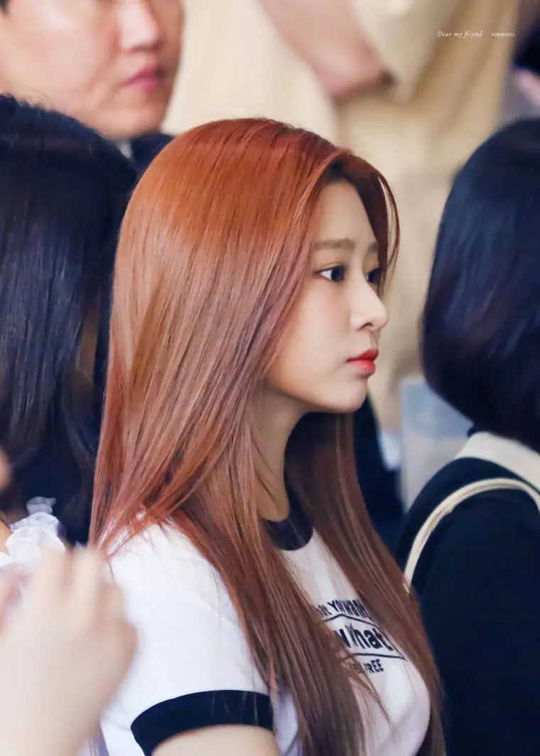 공항 아이즈원 민주 모음.jpg