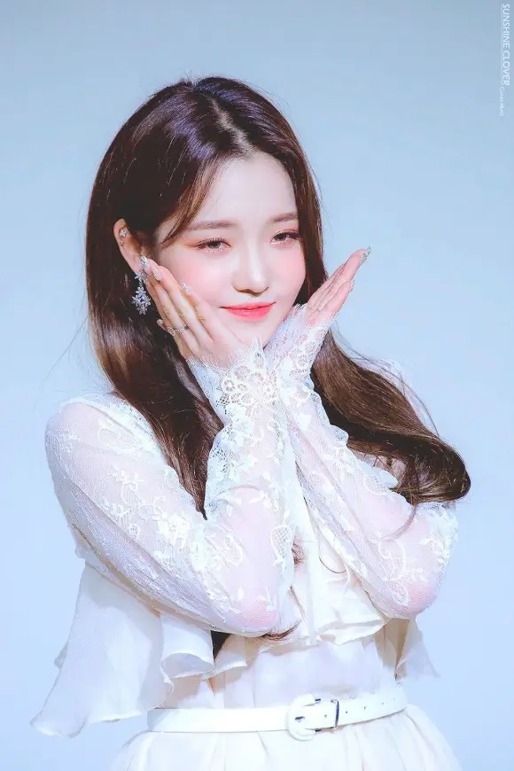 1일 1회 2일차 노지선(프로미스나인).jpg