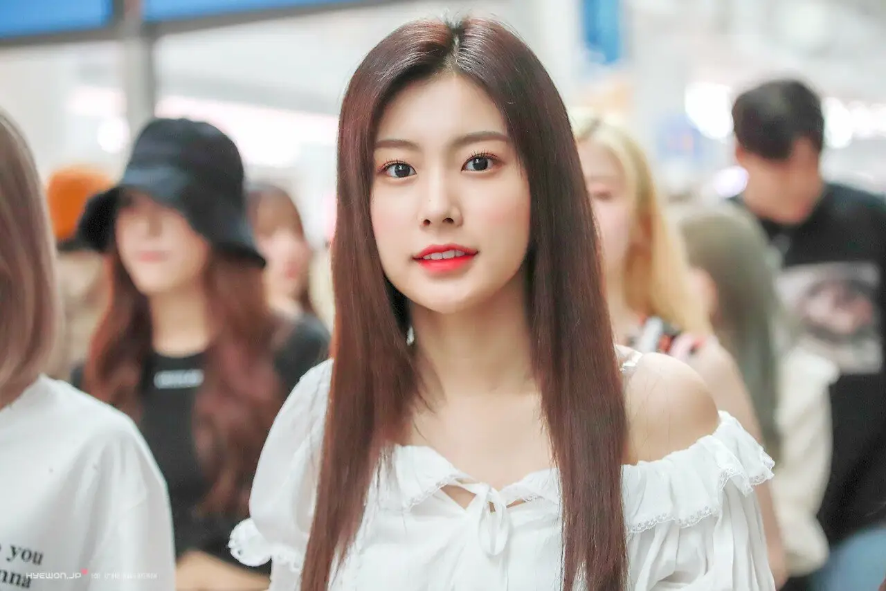 #아이즈원 #강혜원.jpg