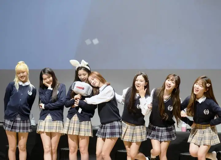 오마이걸 팬사인회.jpg