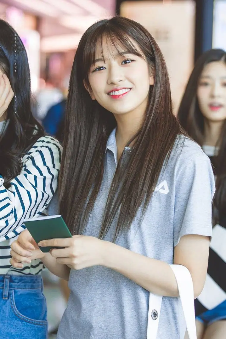 공항에서 #안유진