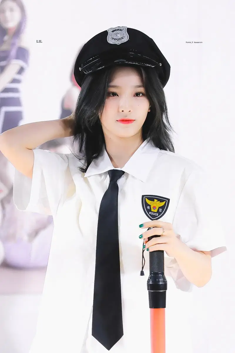 #프로미스나인 #이새롬 (팬사인회).jpg
