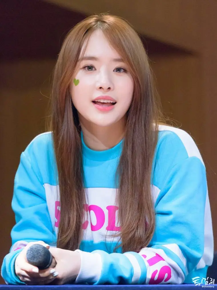 컴백하는.. 우주소녀 설아.jpgif