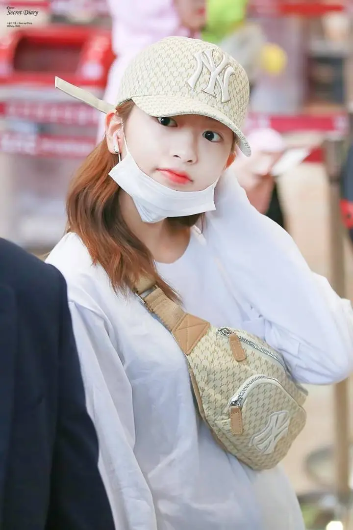 [공항패션] #아이즈원 #안유진.jpg