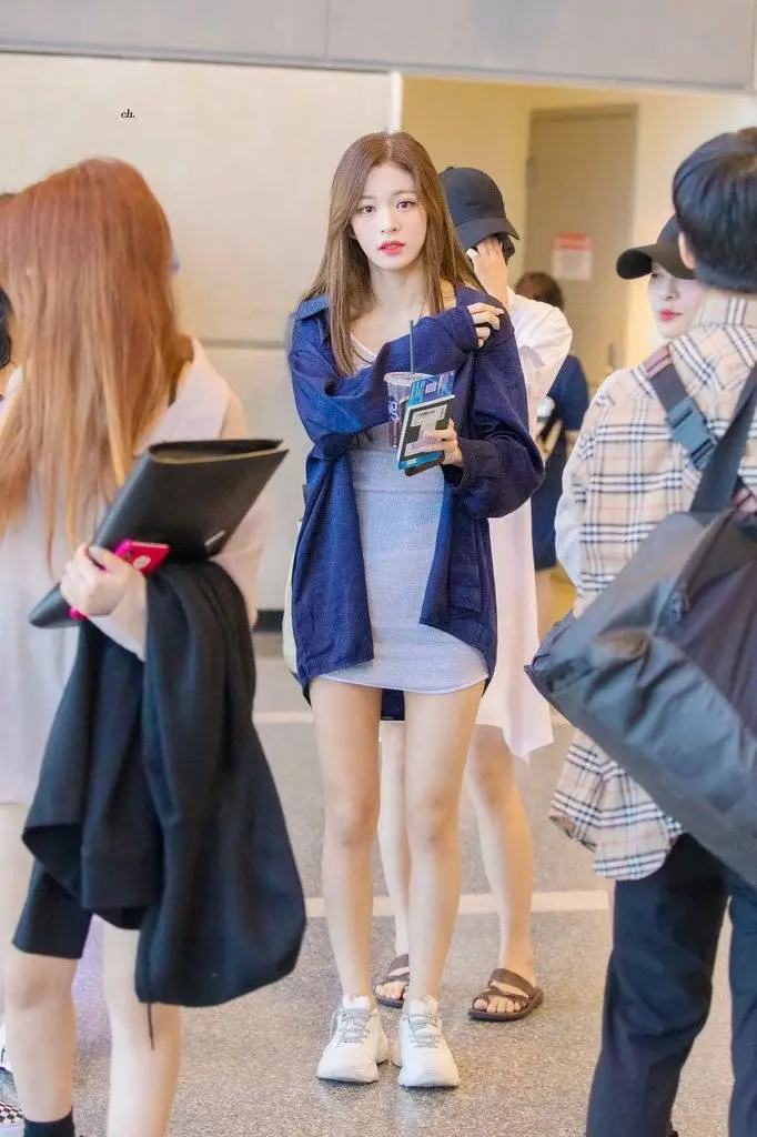 프로미스 이채영...