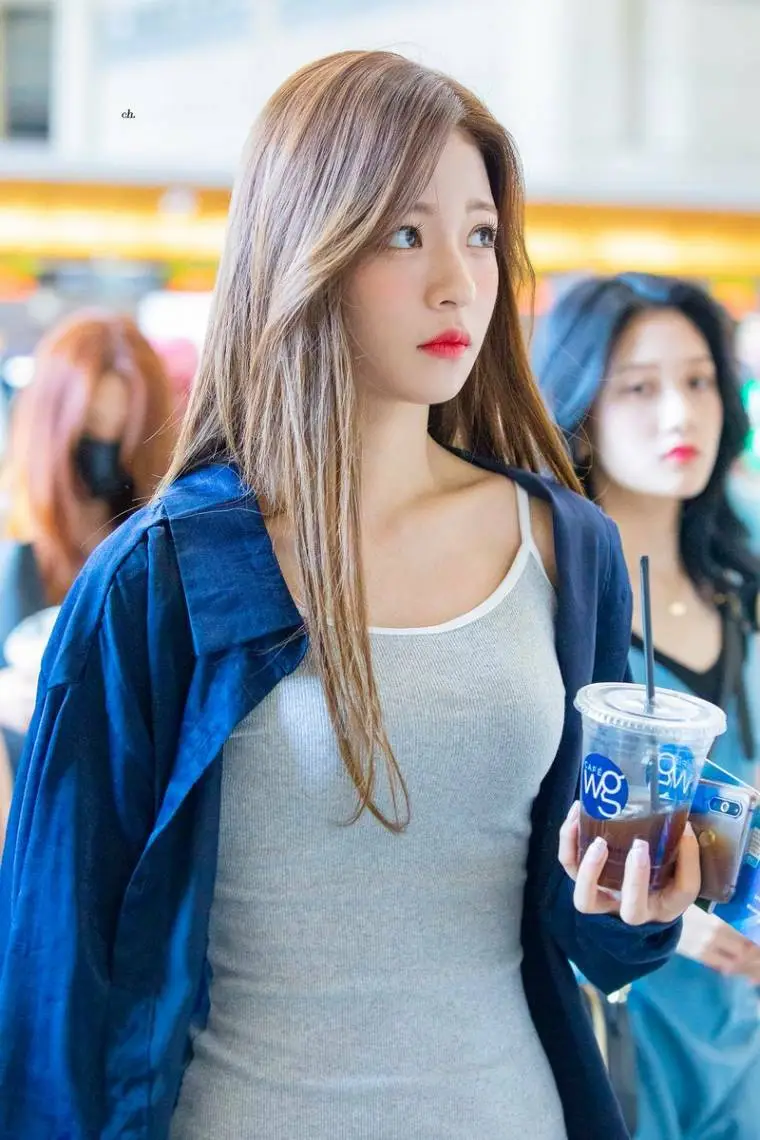 프로미스 이채영...
