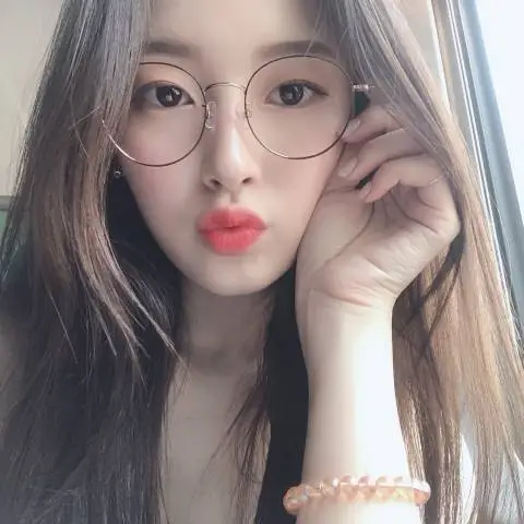 오마이걸 막내 아린이.jpg