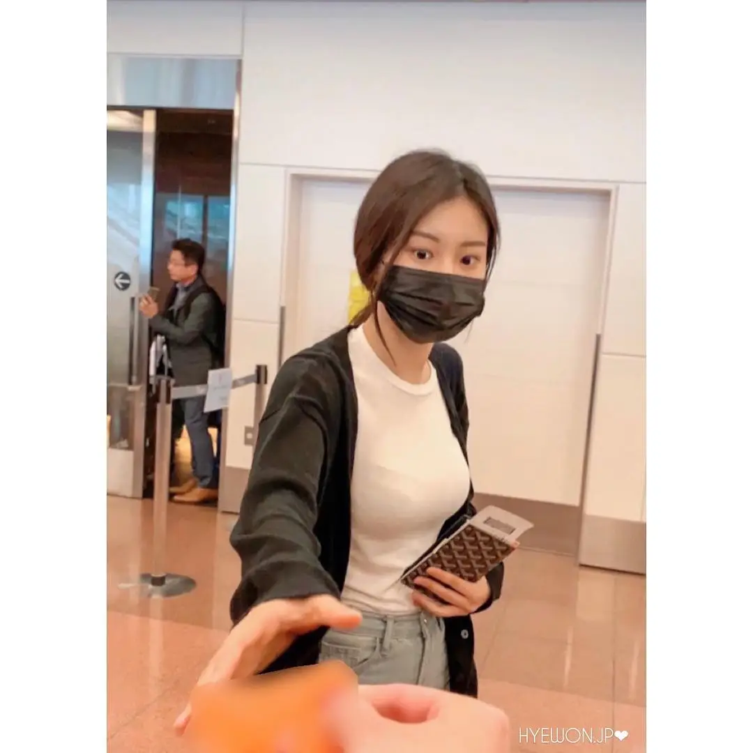 밀거래하는 #강혜원 #아이즈원