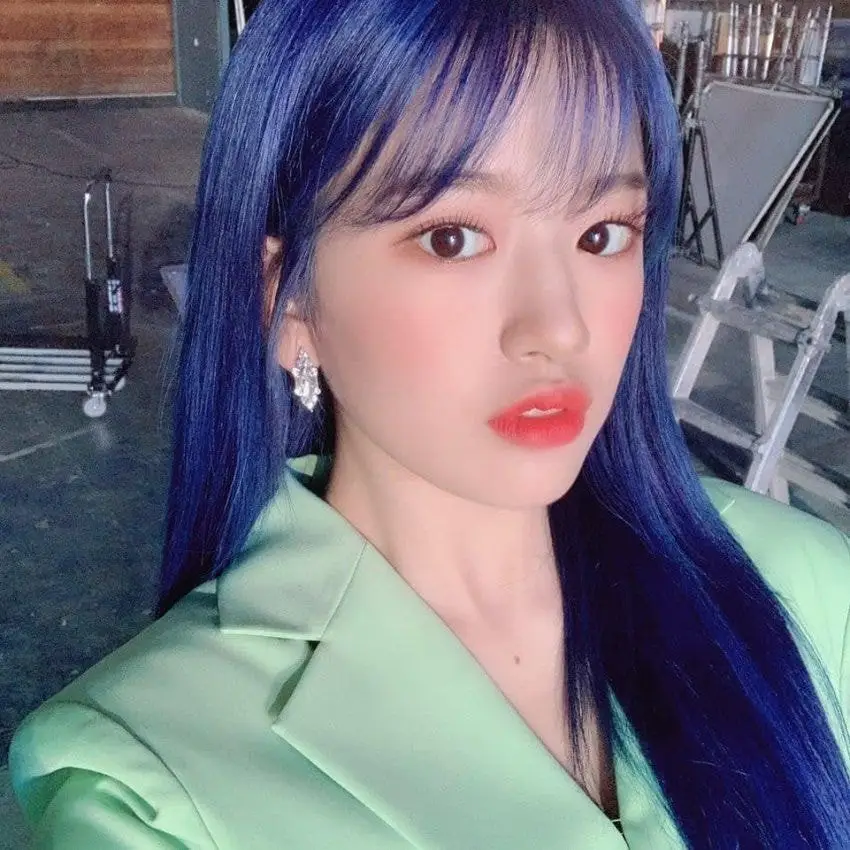 아이즈원 안유진.insta