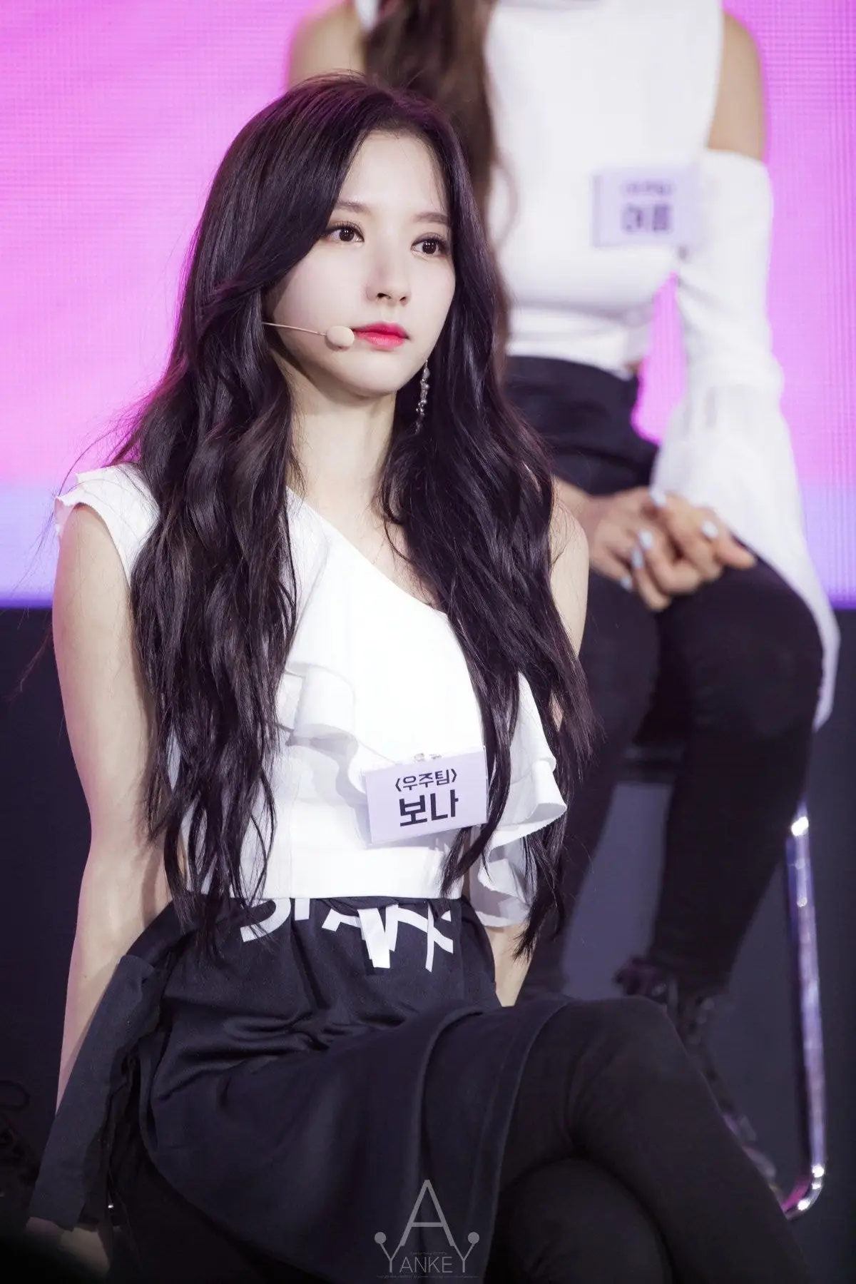 드디어 안대를 벗은 우주소녀 보나