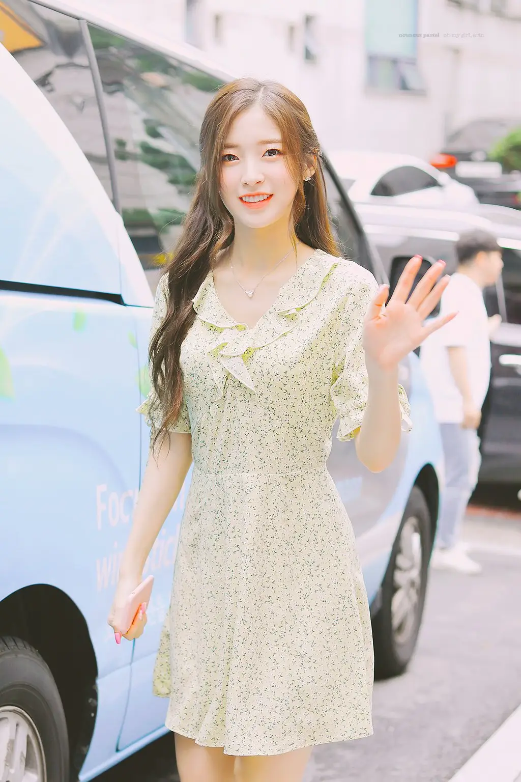 반묶음머리도 잘 어울리는 #오마이걸 #아린