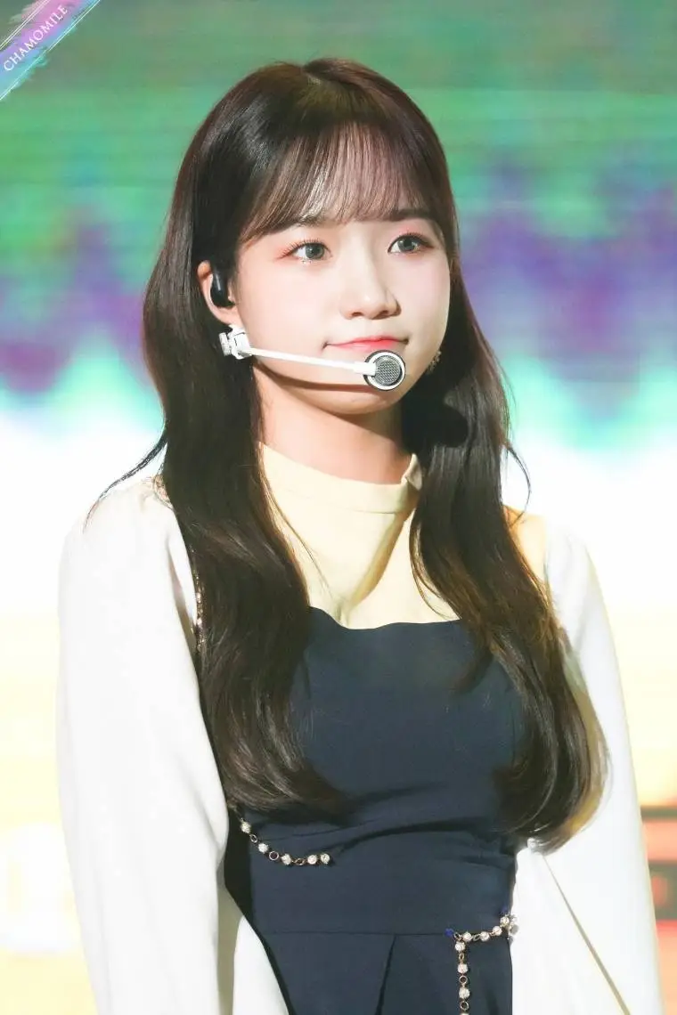 모닝 아이즈원 조유리.jpg