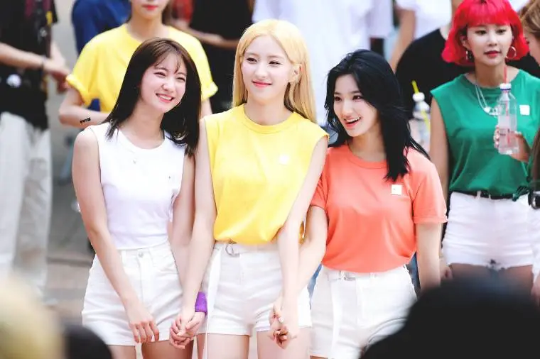 #은서 (#우주소녀) & #비니 (#오마이걸) & #새롬 (#프로미스나인)