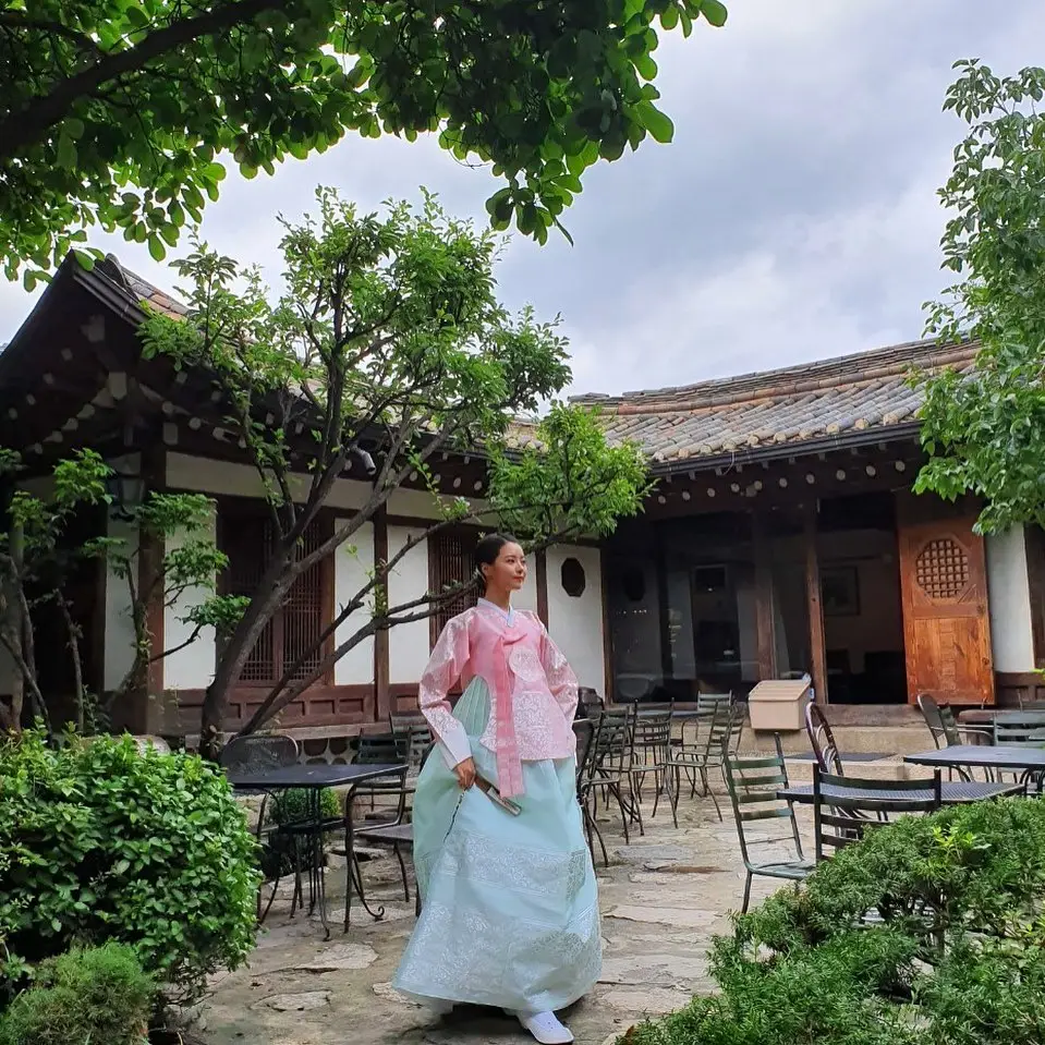 한복입은 임나영