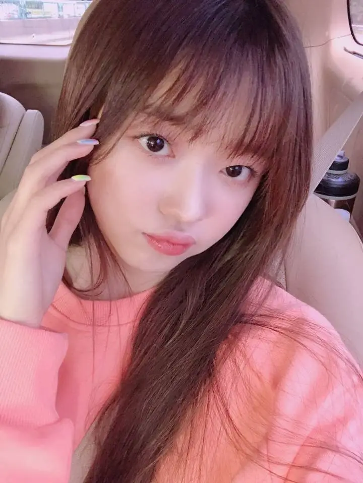 오늘자 오마이걸 유아.insta