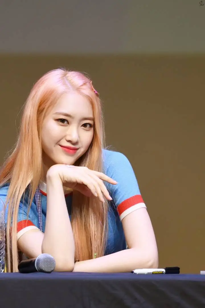 오마이걸 팬사인회.jpg