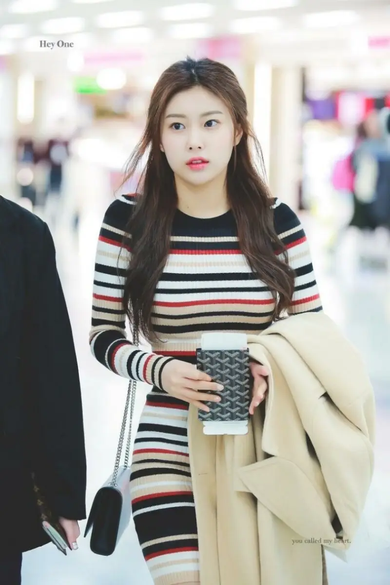 은근 몸매 좋은 #아이즈원 광배 #강혜원