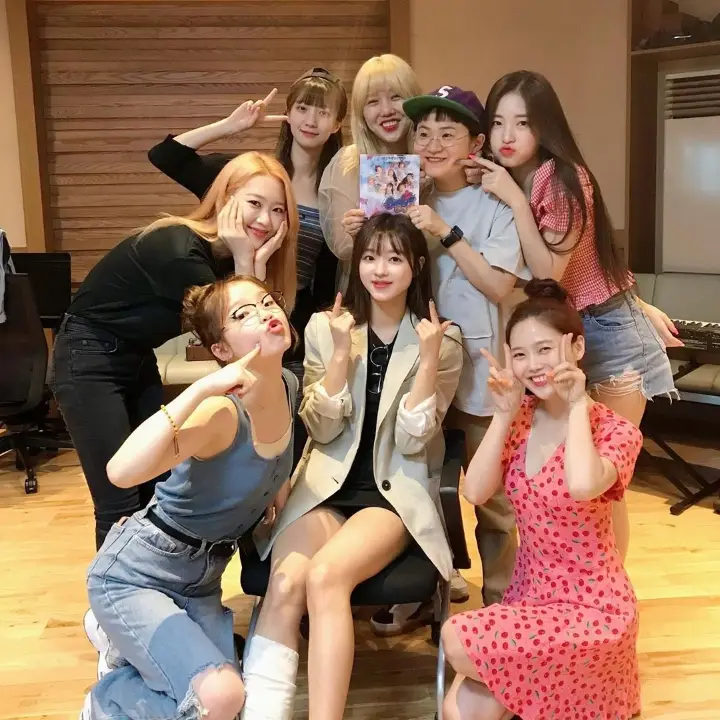 오늘자 오마이걸 (정오의 희망곡)