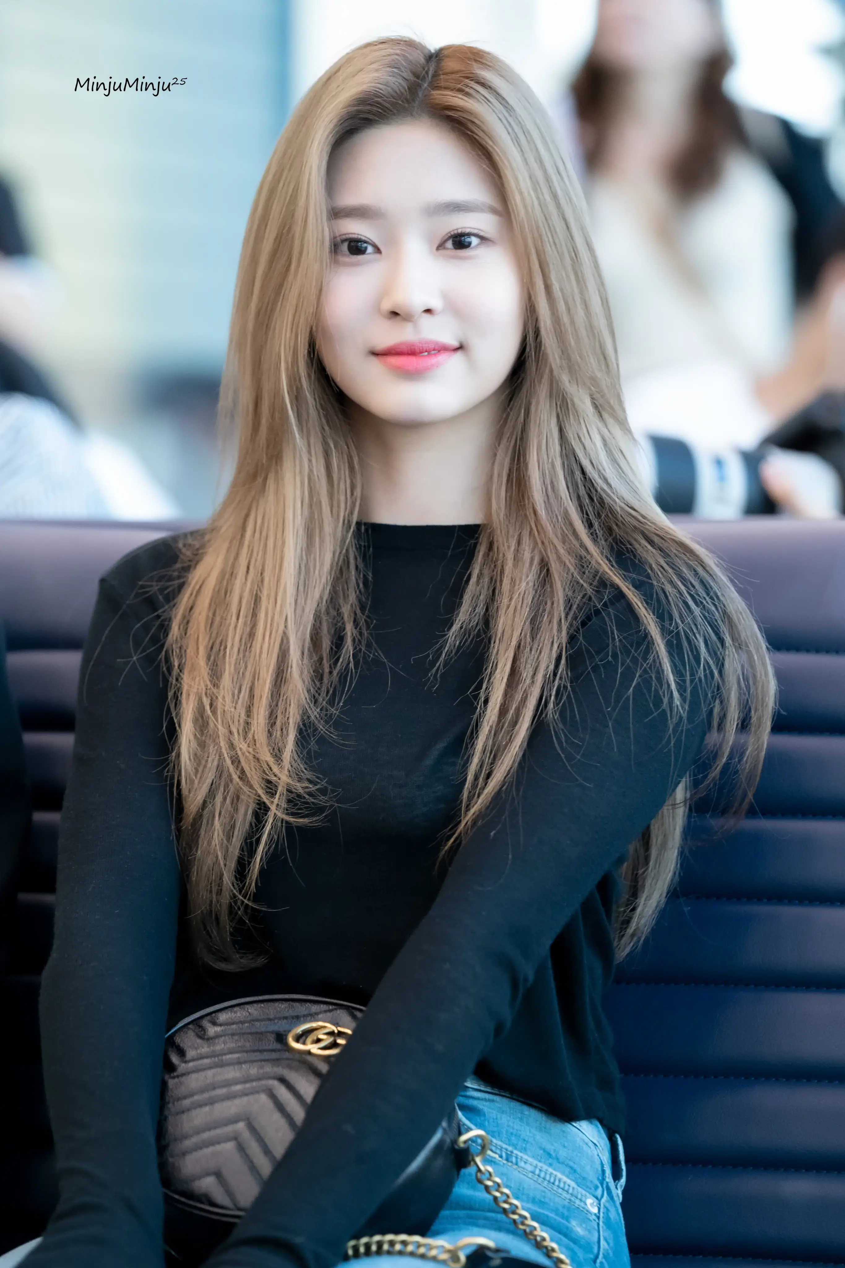 공항 김민주.jpg