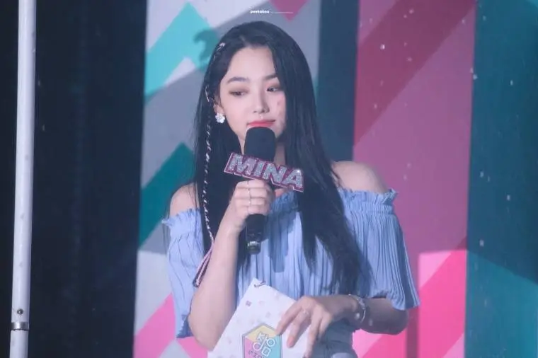 MC #강미나 (구구단).jpg