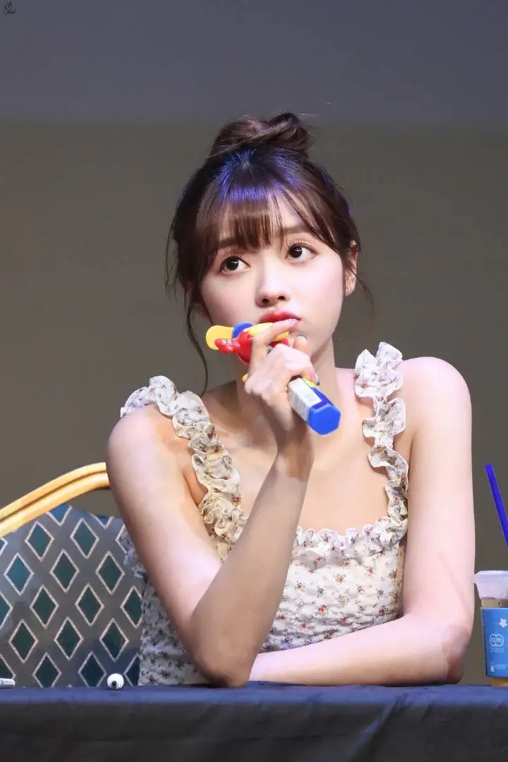 오마이걸 팬사인회.jpg