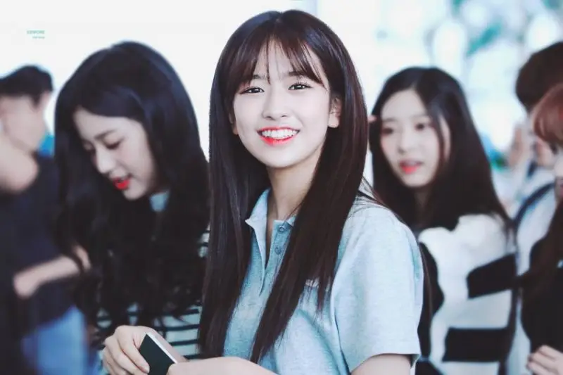 공항에서 #안유진