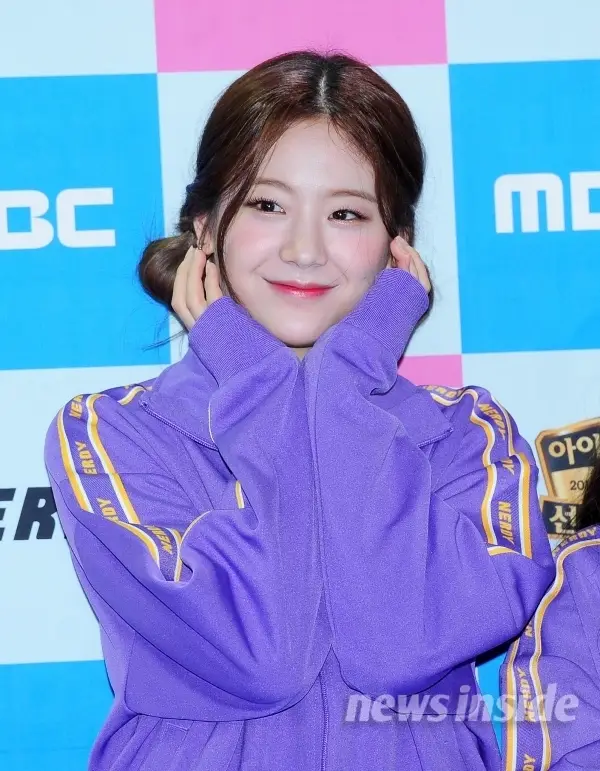 프로미스나인 장규리.jpg