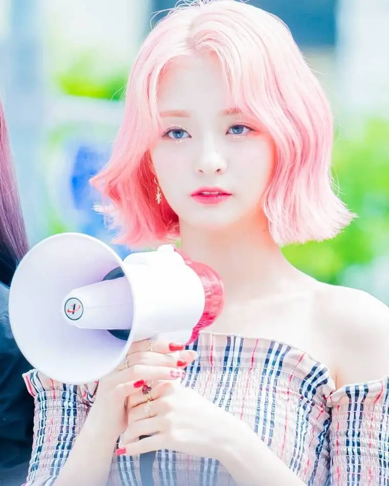 프로미스나인 (fromis_9) 이나경 미니 팬미팅.jpg