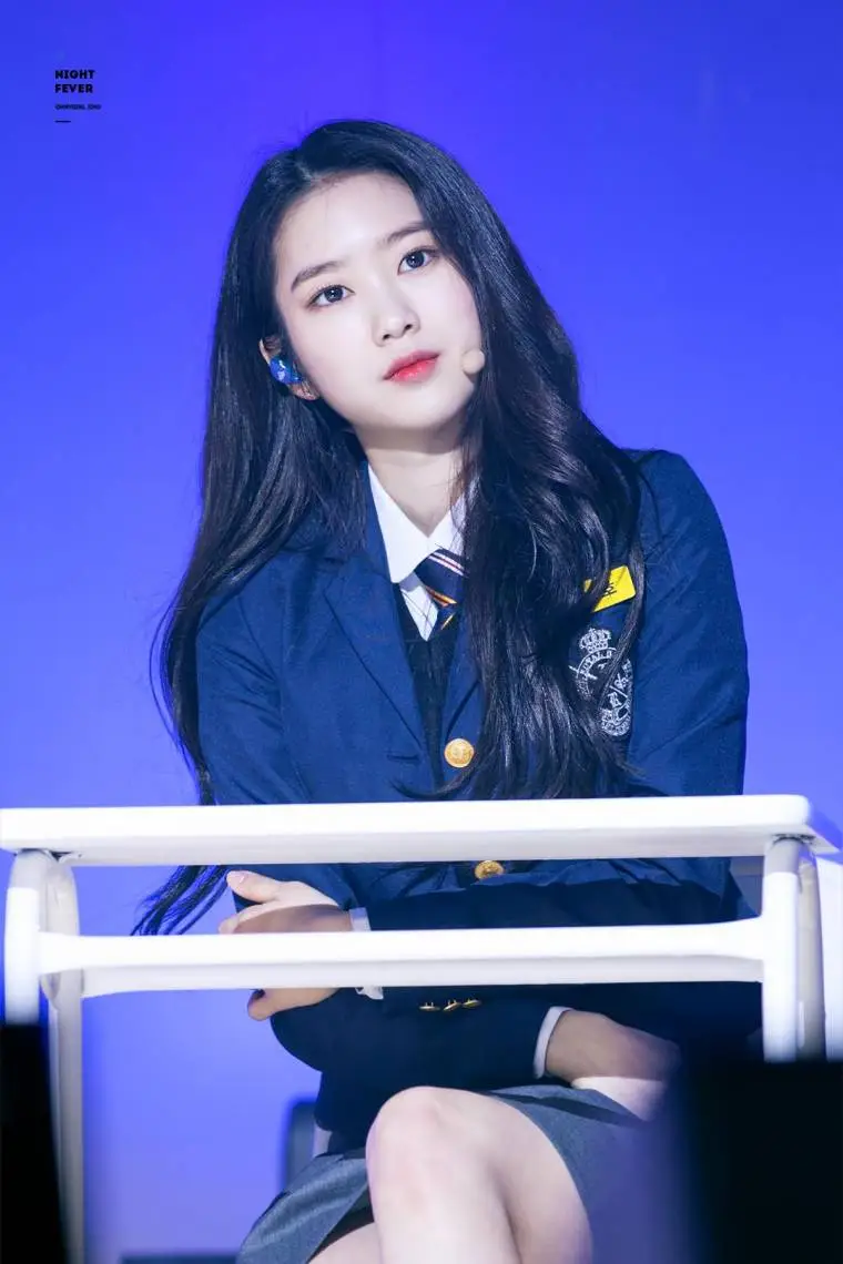 오마이걸 지호 교복 팬미팅