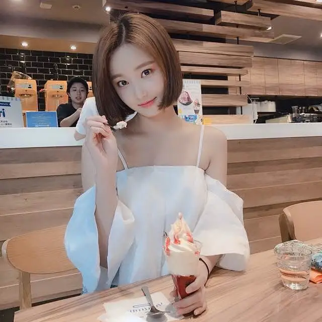 모모랜드 단발 연우