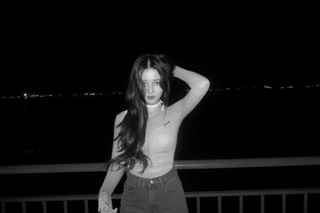 출국하는 모모랜드 낸시 + insta