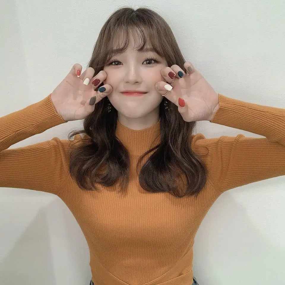 프로미스나인 백지헌