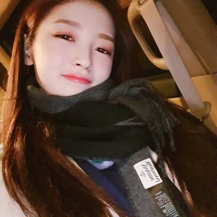 오늘자 오마이걸 아린.insta