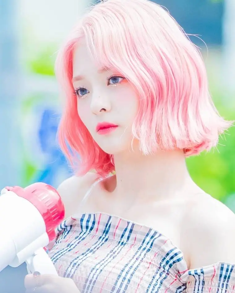 프로미스나인 (fromis_9) 이나경 미니 팬미팅.jpg