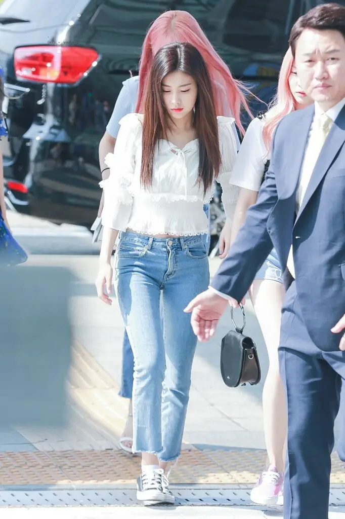 #아이즈원 #강혜원.jpg