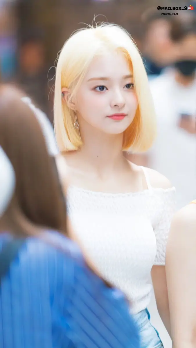 출국하는... #프로미스나인 #이나경.jpg