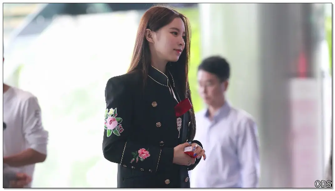 190618 #CLC #엘키 (#ELKIE) 일일팬매 - SBS MTV 더쇼