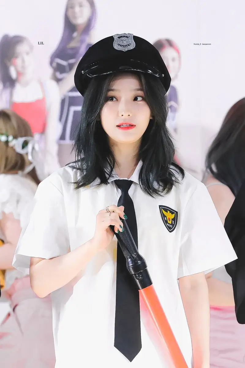 #프로미스나인 #이새롬 (팬사인회).jpg