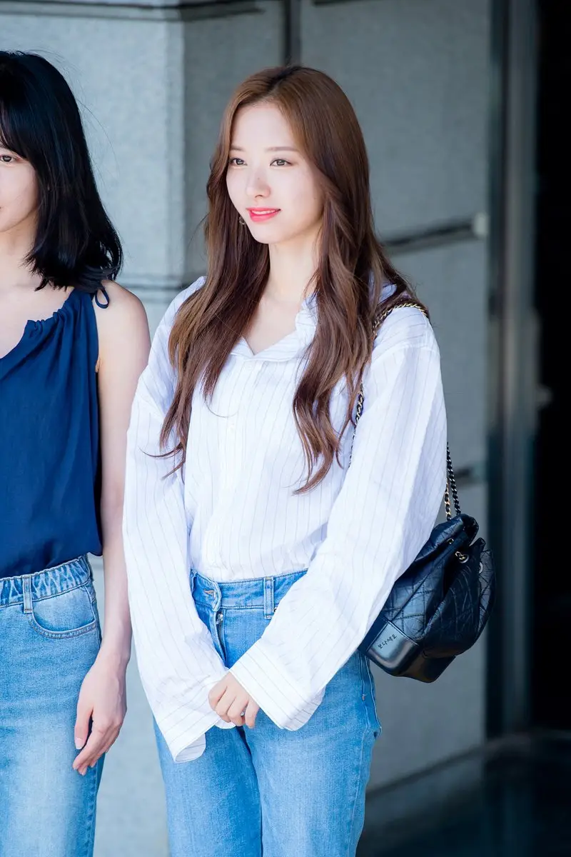 우주소녀 설아,보나 안녕하세요 출근길