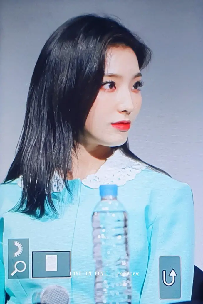 #프로미스나인 #이새롬 (팬사인회).jpg
