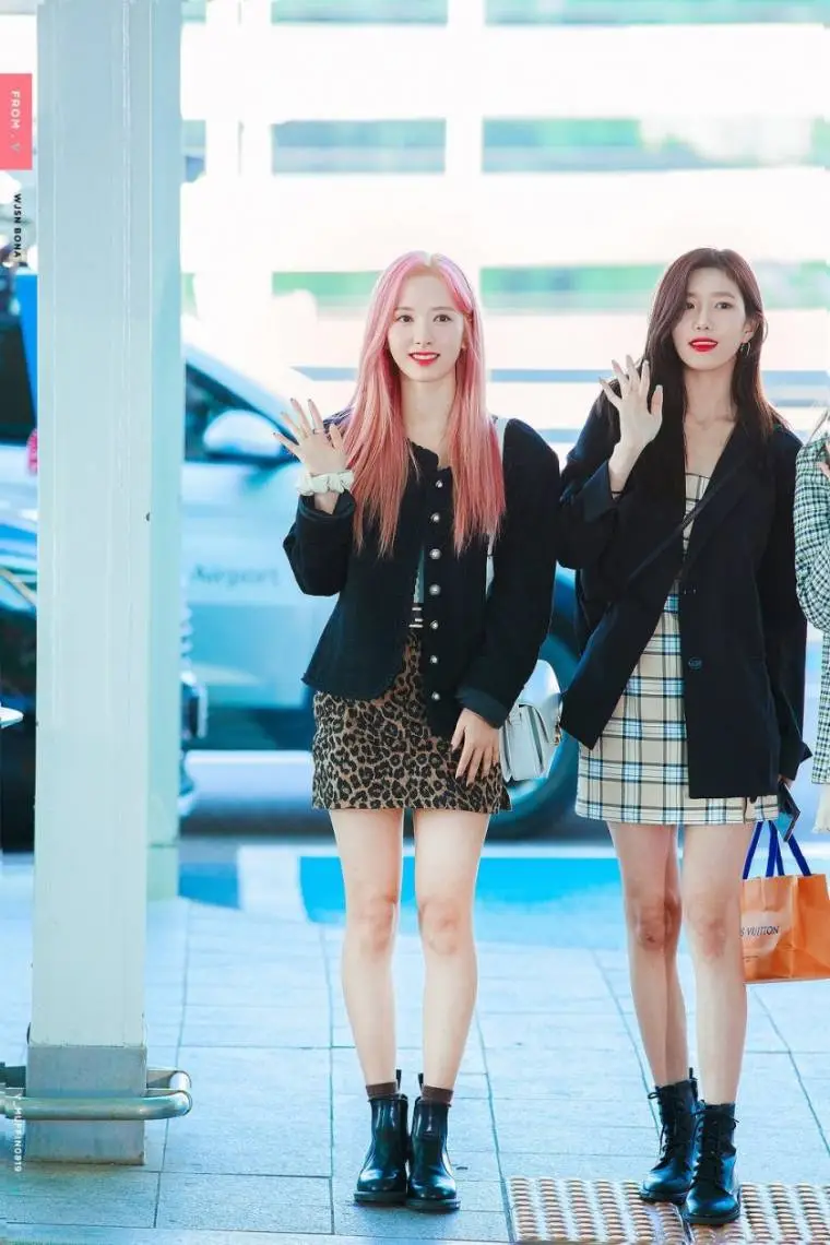 핑크헤어 우주소녀 보나